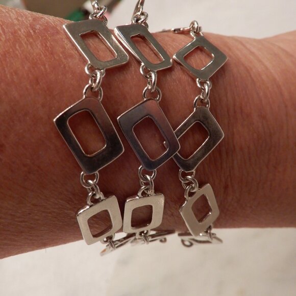 Contemporary Geometric Chain Bracelet - Picture 6 of 6
